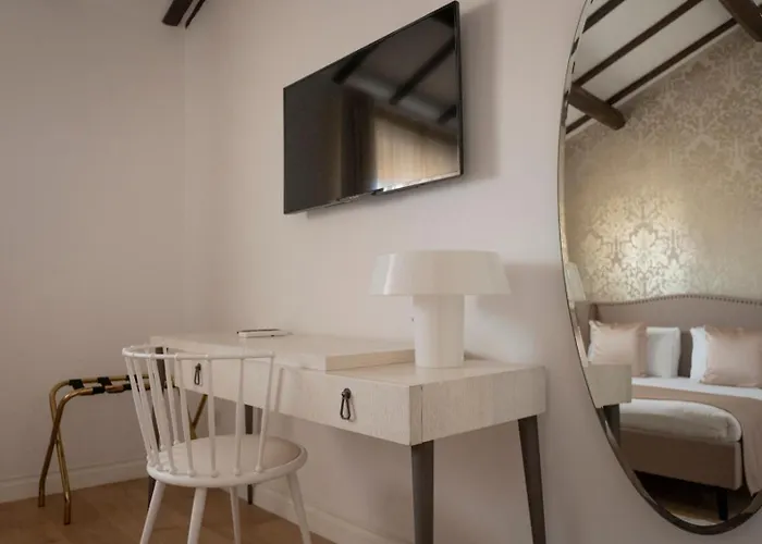 The Place Apartment Rom