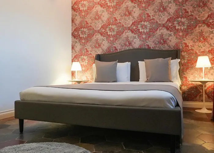 The Place Apartment Rom
