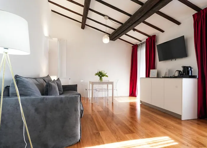 The Place Apartment *